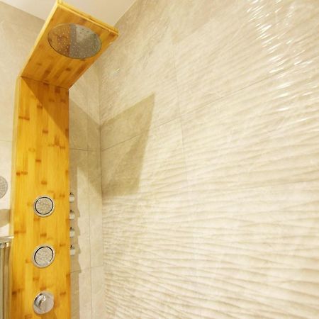 Paradise Luxurious Flat, Free Parking, 3 Double Rooms, Terrace, Jacuzzi, Fully Renovated San Sebastian Exterior photo