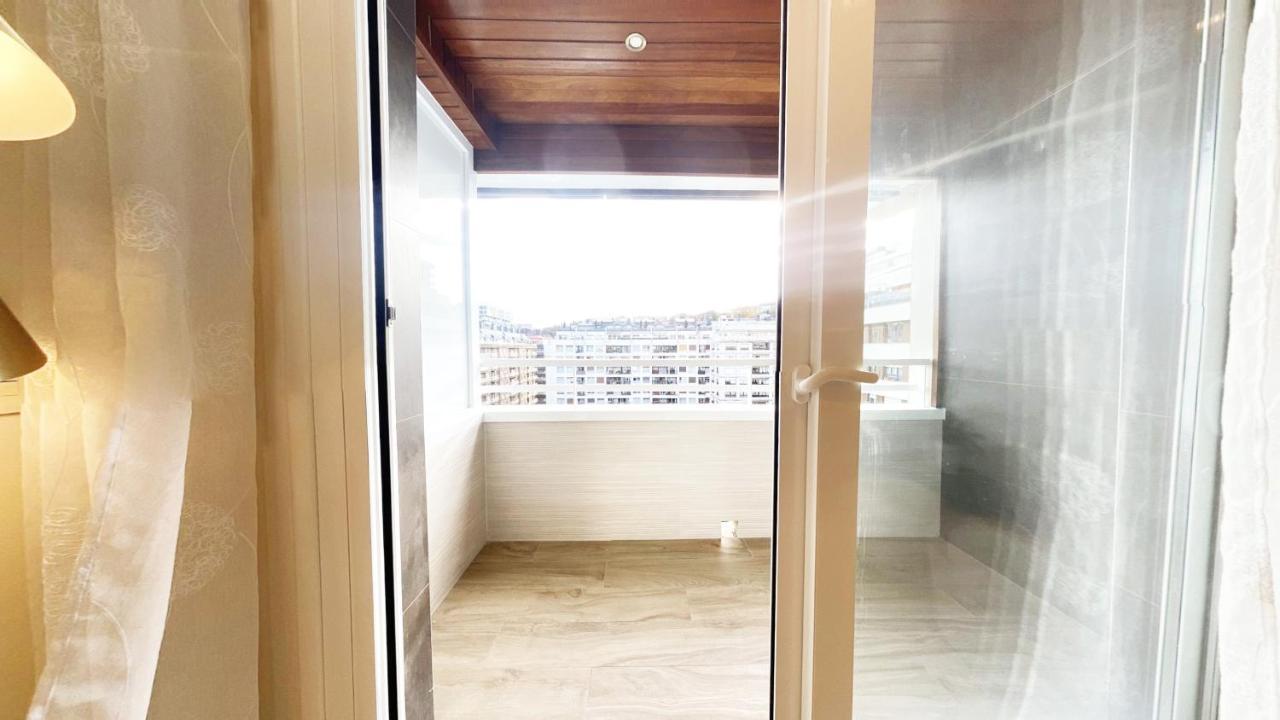 Paradise Luxurious Flat, Free Parking, 3 Double Rooms, Terrace, Jacuzzi, Fully Renovated San Sebastian Exterior photo
