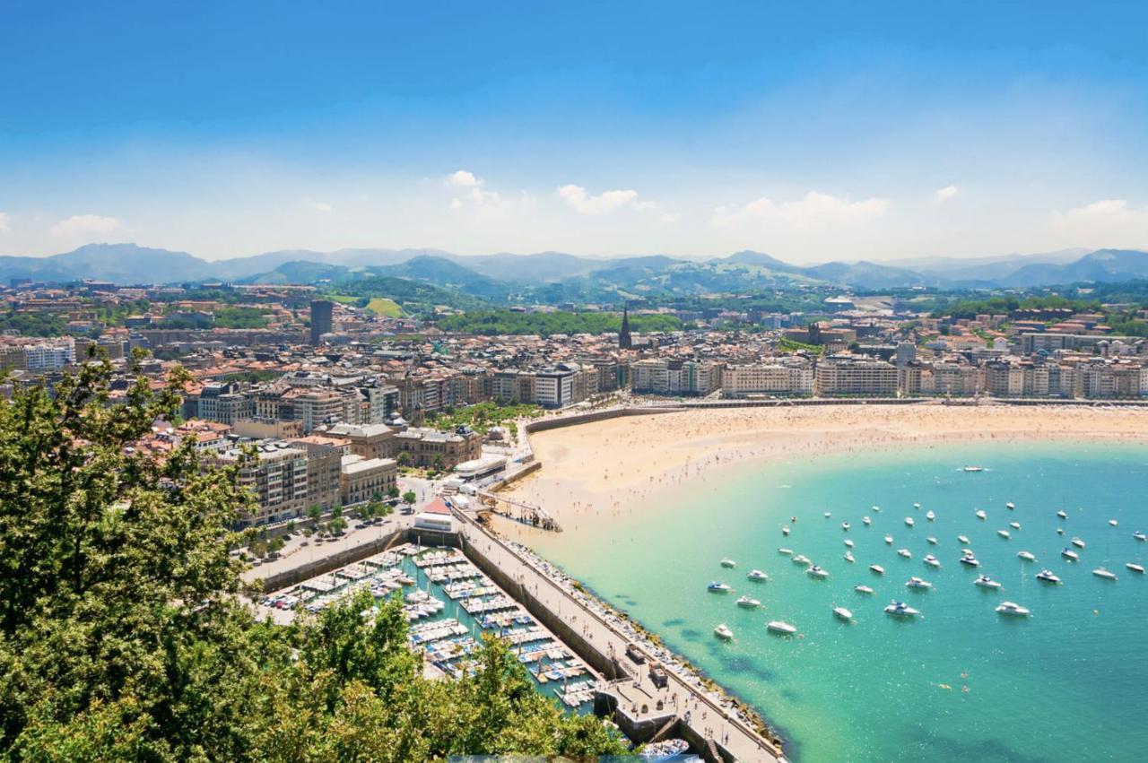 Paradise Luxurious Flat, Free Parking, 3 Double Rooms, Terrace, Jacuzzi, Fully Renovated San Sebastian Exterior photo