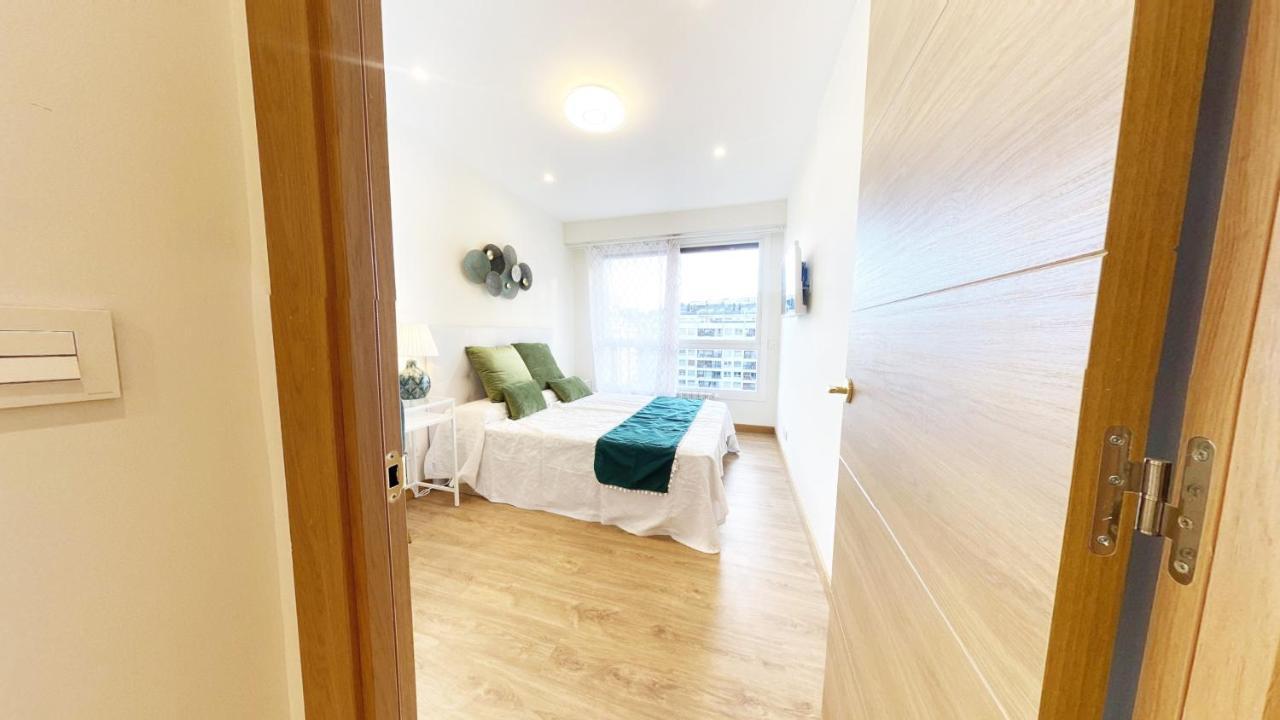 Paradise Luxurious Flat, Free Parking, 3 Double Rooms, Terrace, Jacuzzi, Fully Renovated San Sebastian Exterior photo